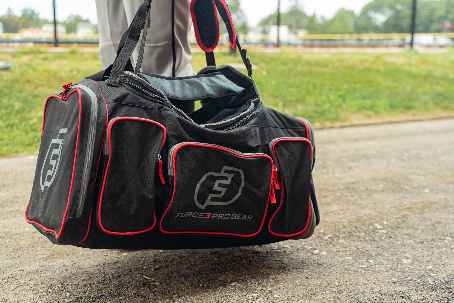 FORCE3 Convertible Backpack Duffel