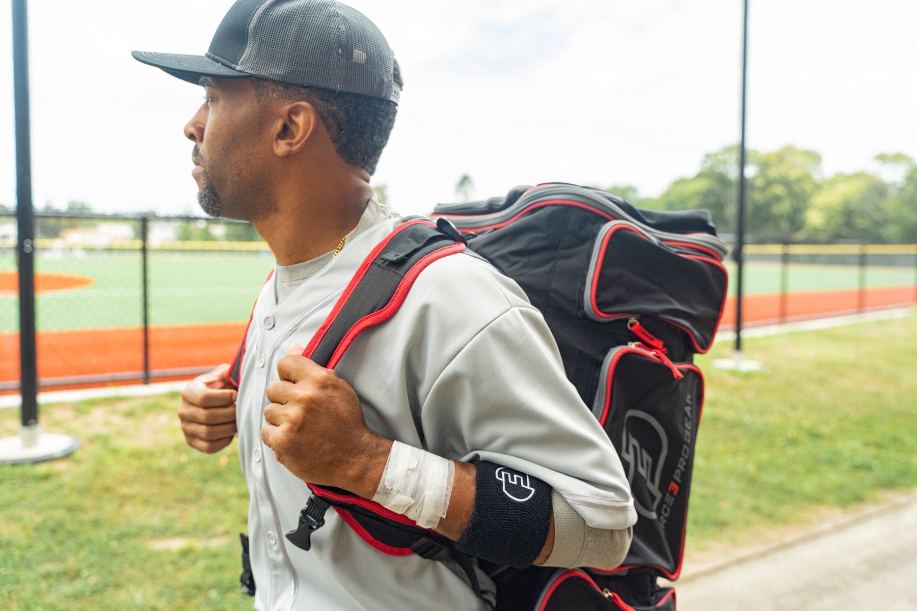 FORCE3 Convertible Backpack Duffel