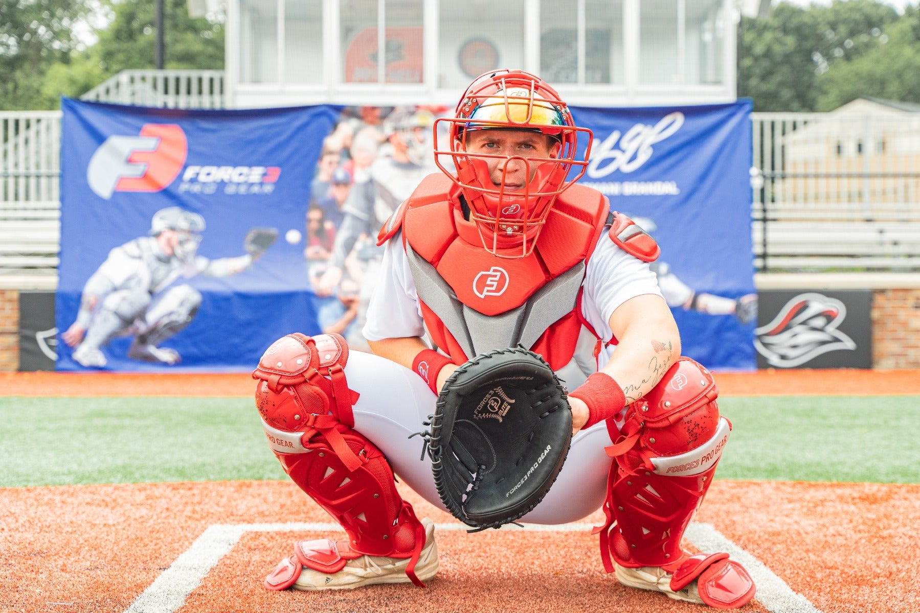 FORCE3 Defender Two-tone Catcher Leg Guards