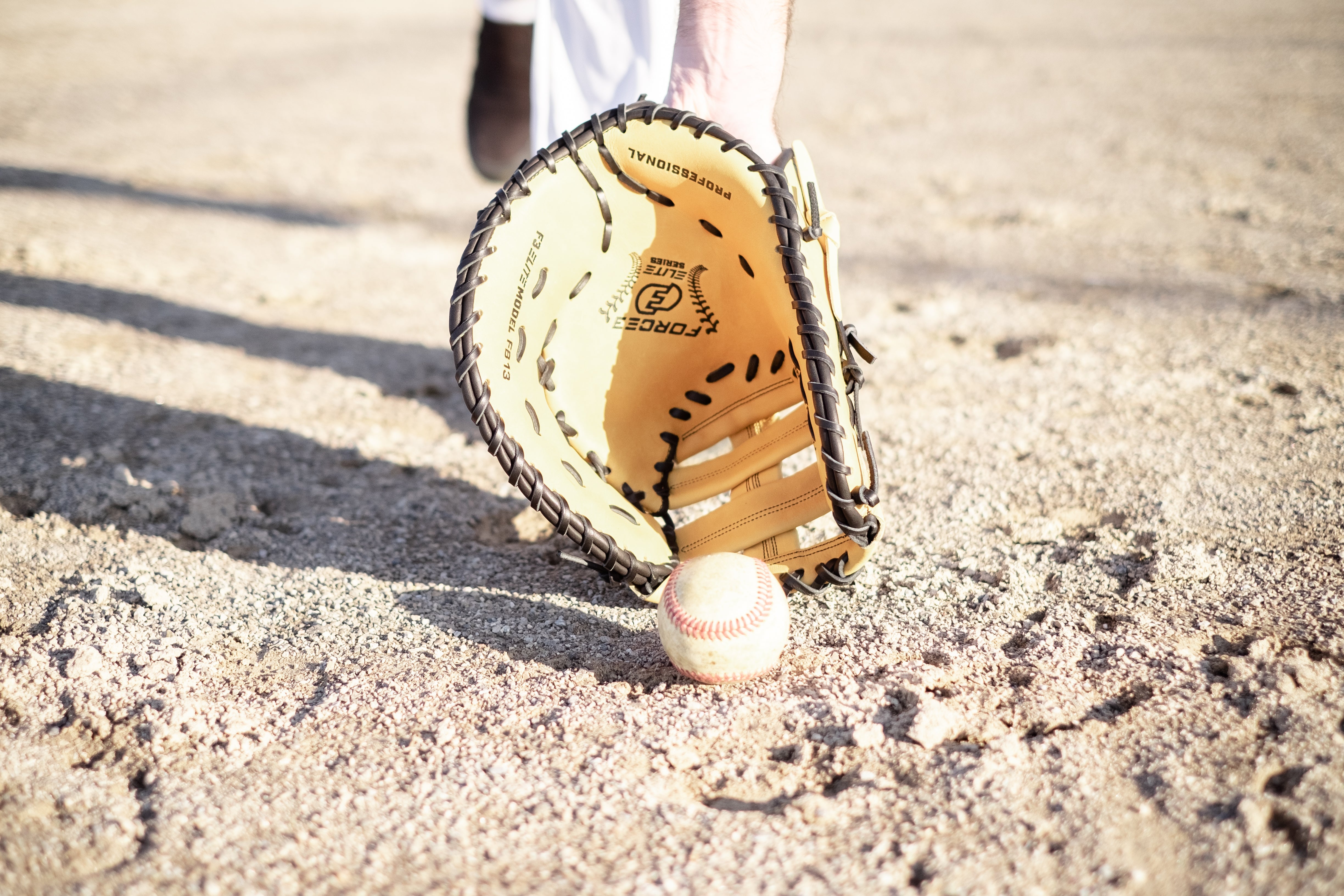 FORCE3 ELITE Series FB13 First Baseman's Glove - Tan