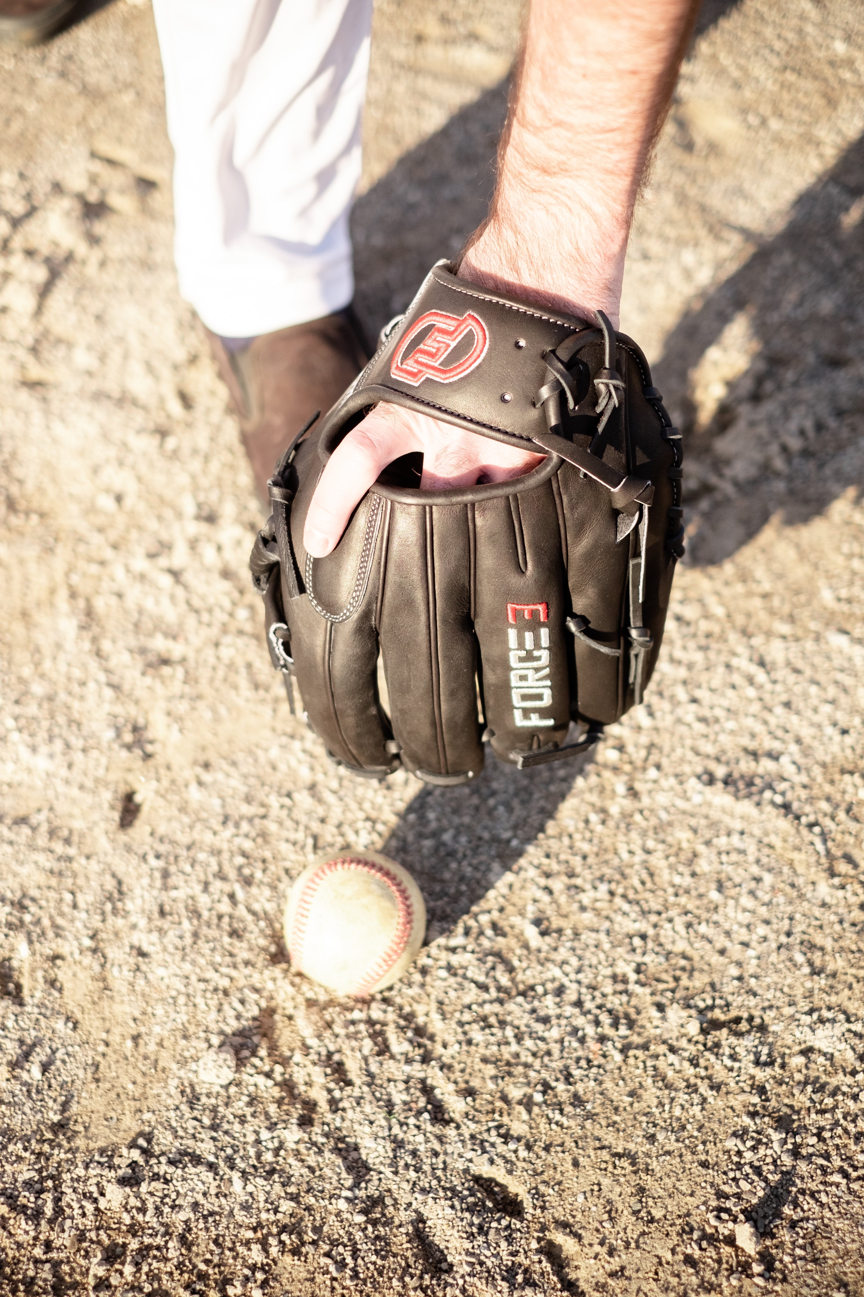 FORCE3 ELITE Series I115 Infielder's Glove - Black