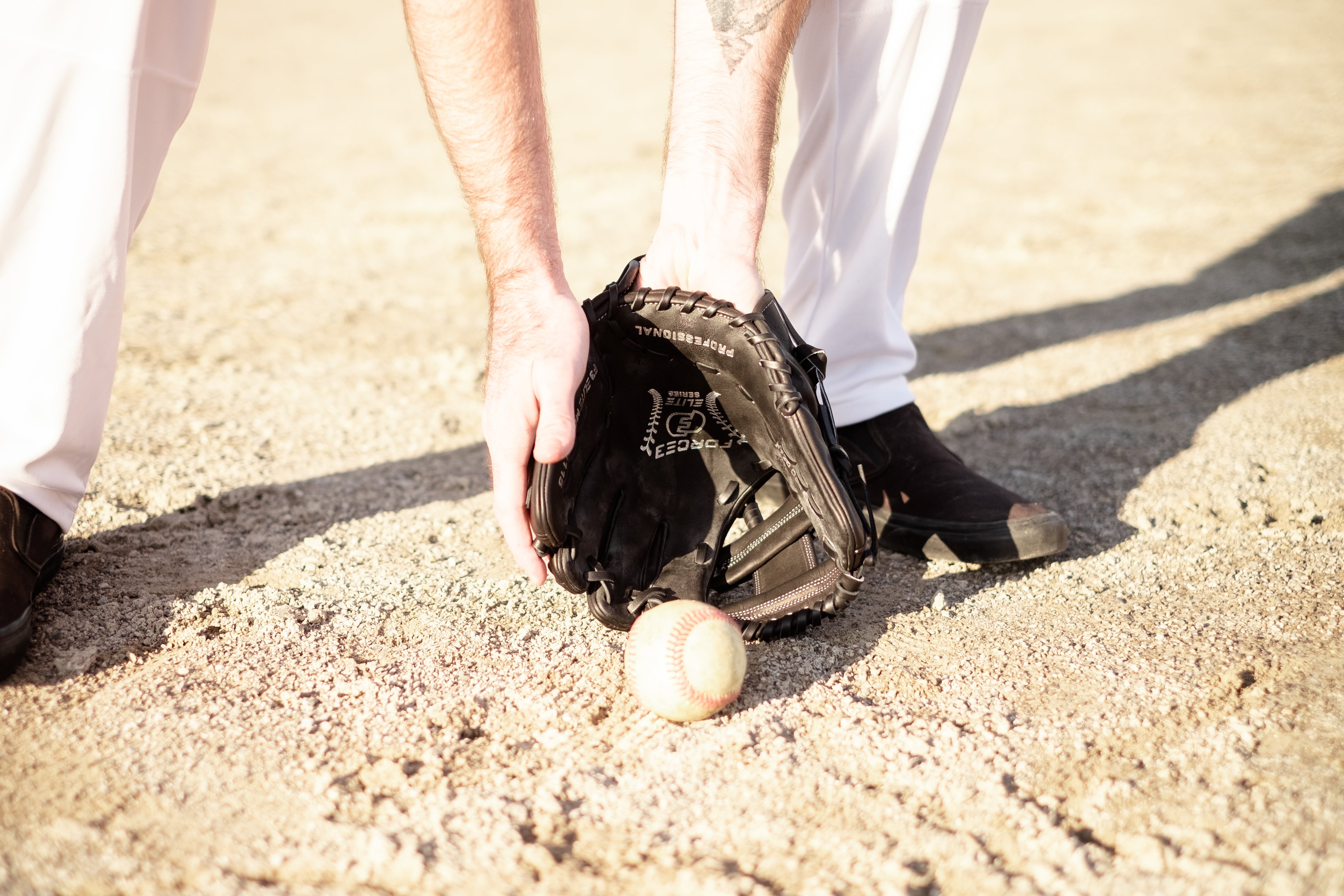 FORCE3 ELITE Series I115 Infielder's Glove - Black