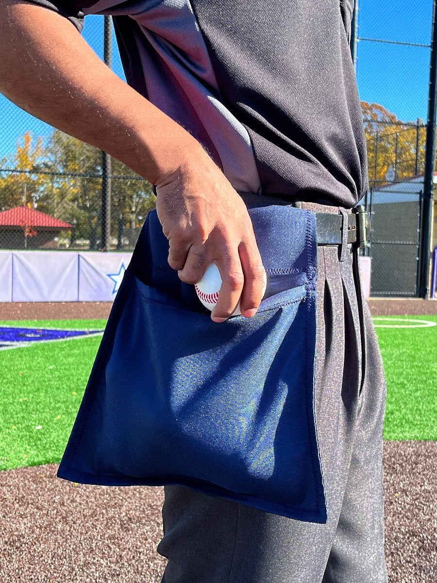 FORCE3 Umpire Ball Bag with Inside Pockets